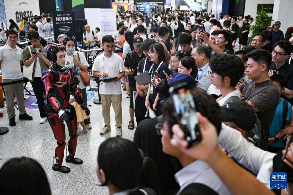 皇冠皇冠信用网会员注册
_在世界人工智能大会 感受科技之美
